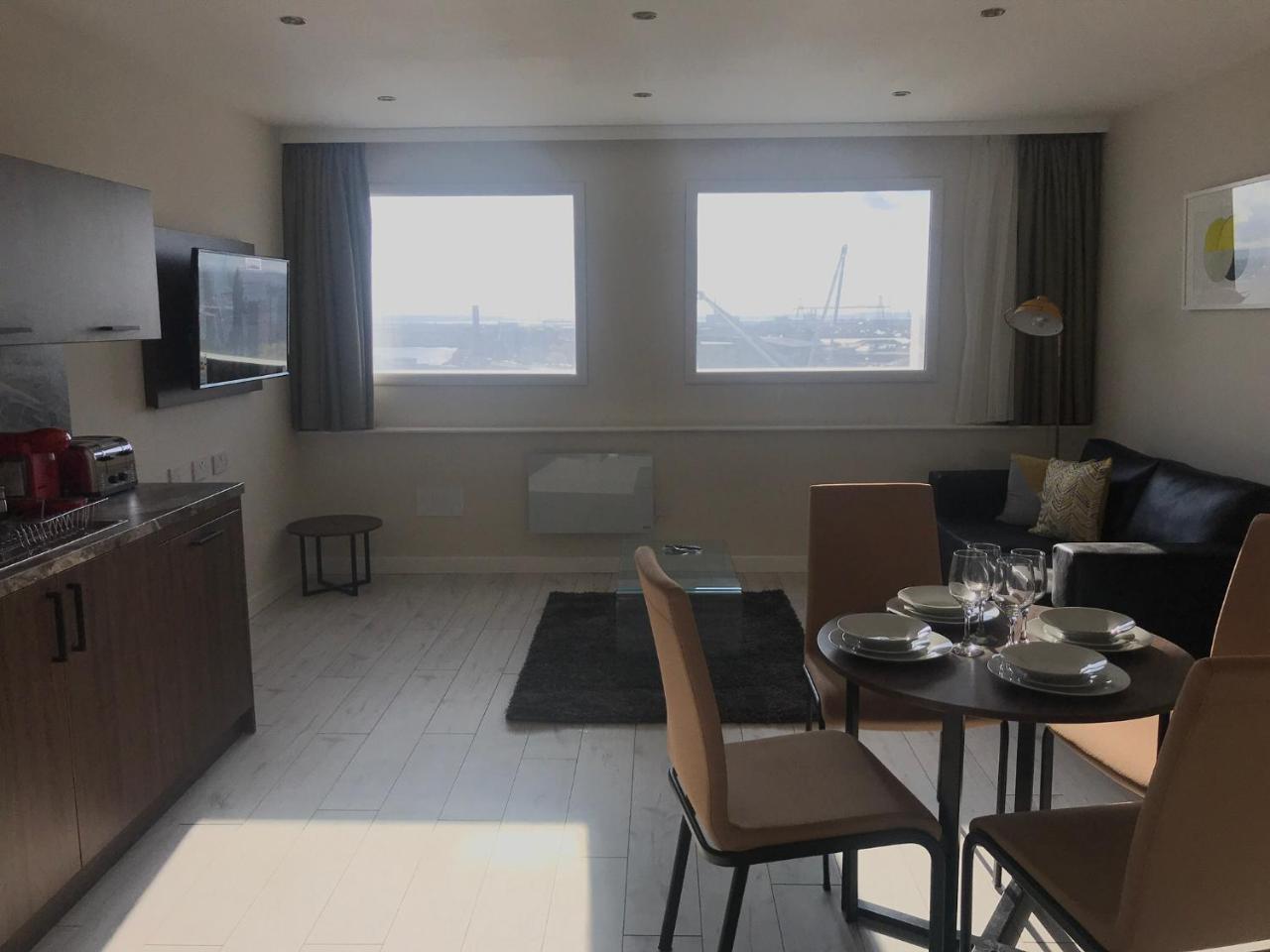 Quay Apartments Clarence House Newport  Dış mekan fotoğraf