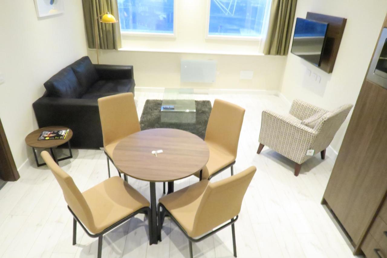 Quay Apartments Clarence House Newport  Dış mekan fotoğraf