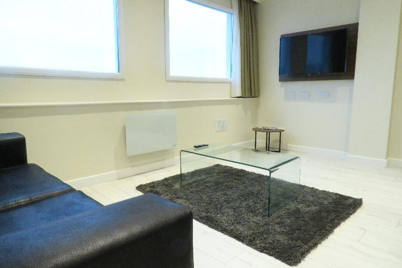 Quay Apartments Clarence House Newport  Dış mekan fotoğraf