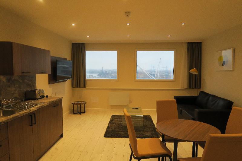 Quay Apartments Clarence House Newport  Dış mekan fotoğraf